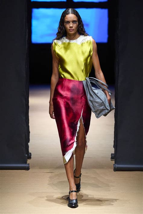 prada sfilata primavera estate 2023|prada ss23.